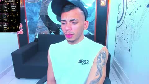 Snapshot of edward_24_ chatting on 01-11-25, 04:06 Edward Colleman online show from 01-11-25, 04:06