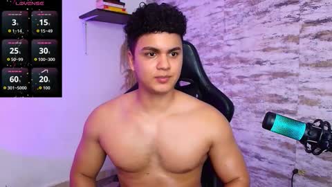 EDWARD CLARCK online show from 01-12-26, 04:07