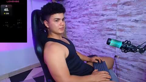 EDWARD CLARCK online show from 04-13-26, 04:07