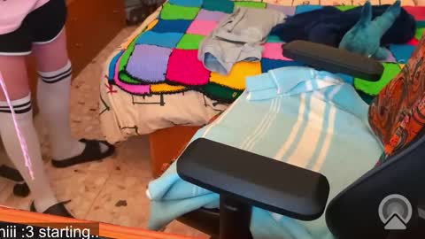 Snapshot of edwarh_01 chatting on 02-22-26, 11:47 Alex online show from 02-22-26, 11:47