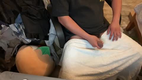 Weenie1738 online show from 01-12-25, 08:04