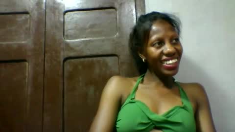 edwige770943 online show from 05-08-26, 06:46