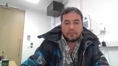 Snapshot of edwill13 chatting on 01-14-26, 09:26 EdM online show from 01-14-26, 09:26