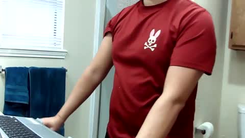 Snapshot of edwins777 chatting on 02-10-25, 08:42 Nicky789 online show from 02-10-25, 08:42