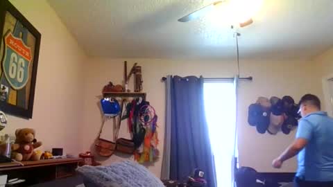 Snapshot of edwins777 chatting on 04-08-26, 07:14 Nicky789 online show from 04-08-26, 07:14