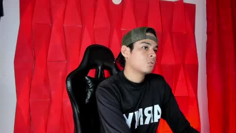 Snapshot of edy_play1 chatting on 05-24-26, 02:49 edy online show from 05-24-26, 02:49