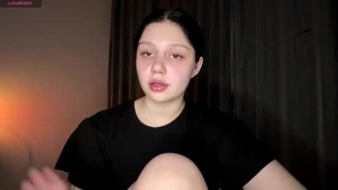 Snapshot of edytdail chatting on 03-03-26, 02:23 Lois online show from 03-03-26, 02:23