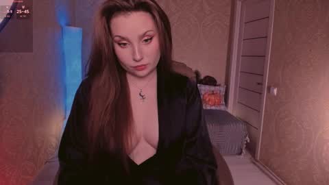 eesmaaarr online show from 10-20-25, 10:10