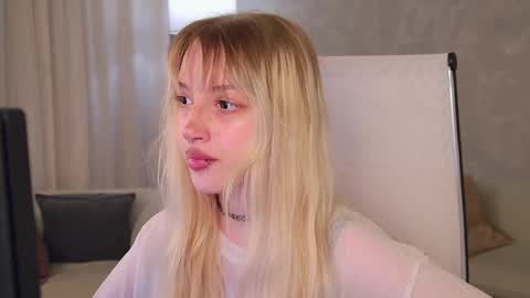 EVA NON NUDE online show from 05-24-26, 04:34