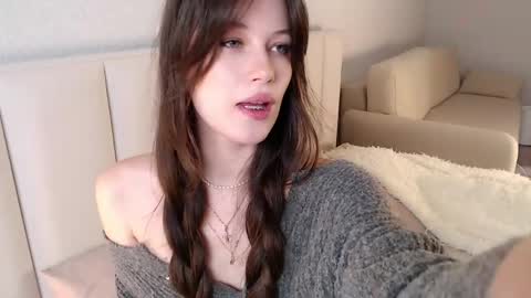 Snapshot of effsweet chatting on 05-30-26, 06:27 Eff online show from 05-30-26, 06:27