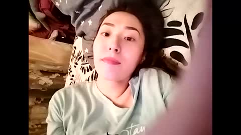 Effy online show from 02-17-25, 12:59