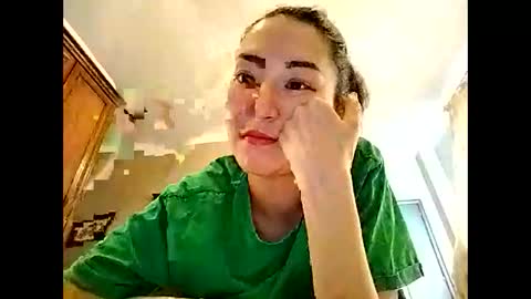 Effy online show from 02-19-25, 10:56