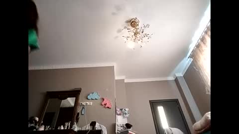 Effy online show from 02-20-25, 09:00