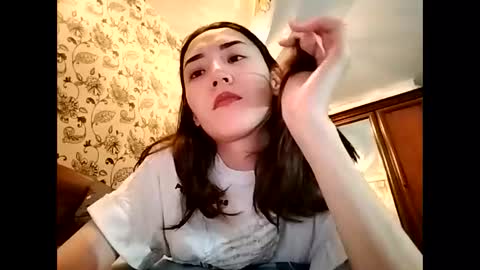 Effy online show from 10-03-25, 02:25