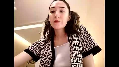 Effy online show from 02-12-26, 04:46