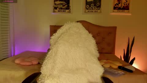 Snapshot of effy_cb chatting on 11-02-25, 02:58 effy online show from 11-02-25, 02:58