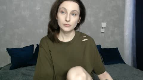 Snapshot of effy_gray chatting on 12-09-24, 06:12 Anna online show from 12-09-24, 06:12