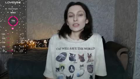 Snapshot of effy_gray chatting on 09-26-25, 10:47 Anna online show from 09-26-25, 10:47