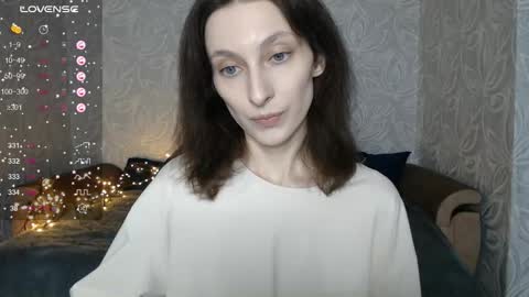 Snapshot of effy_gray chatting on 10-09-25, 05:27 Anna online show from 10-09-25, 05:27