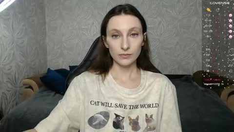 Snapshot of effy_gray chatting on 04-26-26, 09:23 Anna online show from 04-26-26, 09:23