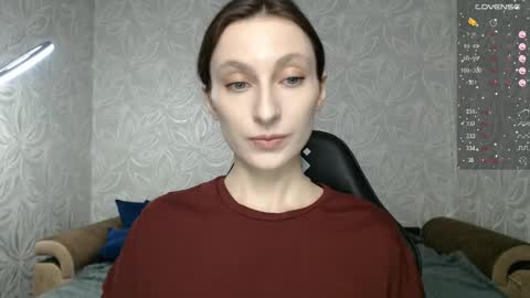 Snapshot of effy_gray chatting on 04-27-26, 06:17 Anna online show from 04-27-26, 06:17