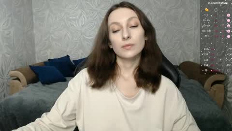 Snapshot of effy_gray chatting on 04-30-26, 08:57 Anna online show from 04-30-26, 08:57