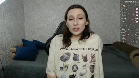 Snapshot of effy_gray chatting on 05-01-26, 08:02 Anna online show from 05-01-26, 08:02