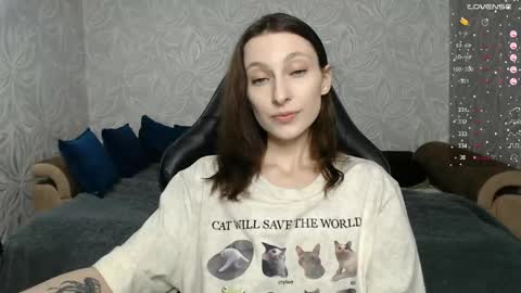 Snapshot of effy_gray chatting on 05-12-26, 08:06 Anna online show from 05-12-26, 08:06