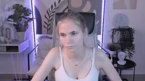 Effy online show from 07-03-26, 11:16