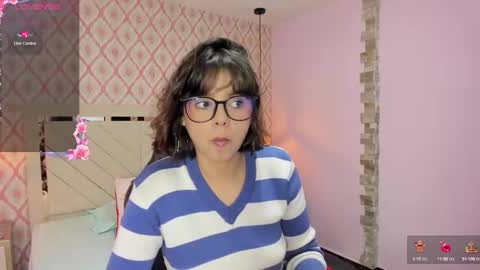 Snapshot of effystonnem chatting on 12-10-24, 07:32 E F F Y online show from 12-10-24, 07:32