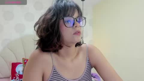 Snapshot of effystonnem chatting on 12-13-24, 07:10 E F F Y online show from 12-13-24, 07:10