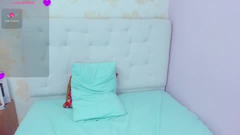 Snapshot of effystonnem chatting on 12-21-24, 06:23 E F F Y online show from 12-21-24, 06:23