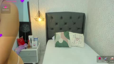 Snapshot of effystonnem chatting on 03-05-25, 07:27 E F F Y online show from 03-05-25, 07:27