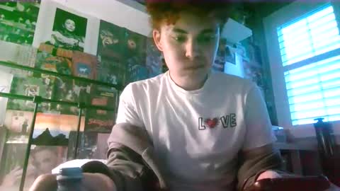 eighte3nyroldfag online show from 03-18-26, 11:30