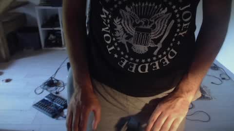 eighthundredeightyeight online show from 07-12-26, 10:06