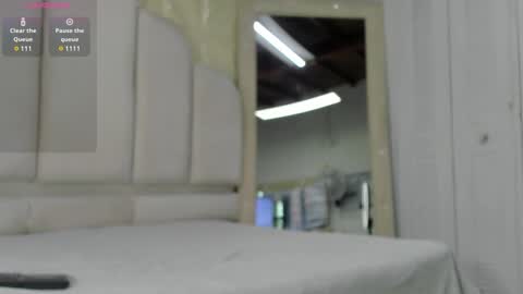 Snapshot of eileenestrada chatting on 01-11-25, 01:11 Eileen from your heart online show from 01-11-25, 01:11