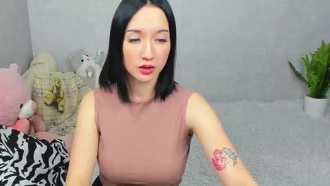 eileenmoores online show from 02-04-26, 04:13