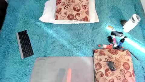 Snapshot of eilin_clio chatting on 10-25-25, 08:03 Eilin online show from 10-25-25, 08:03