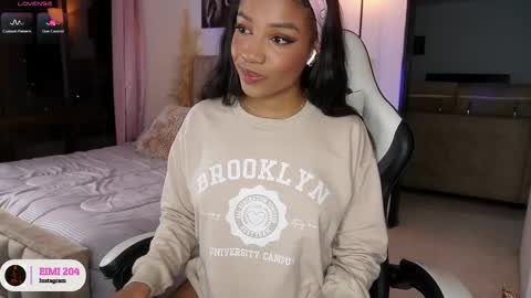 Snapshot of eimi_space chatting on 02-10-25, 11:45 eimi online show from 02-10-25, 11:45