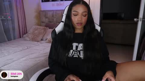 Snapshot of eimi_space chatting on 02-18-25, 11:19 eimi online show from 02-18-25, 11:19