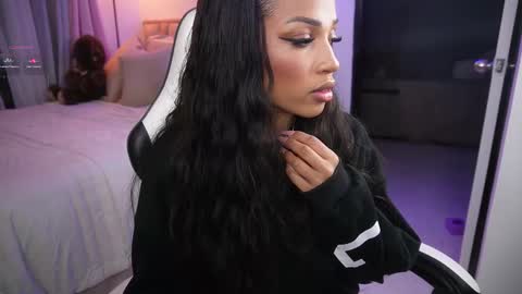 Snapshot of eimi_space chatting on 10-12-25, 11:26 eimi online show from 10-12-25, 11:26