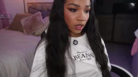 Snapshot of eimi_space chatting on 11-22-25, 12:09 eimi online show from 11-22-25, 12:09