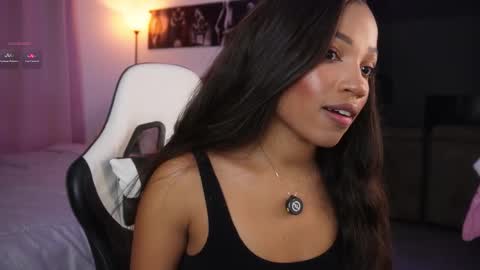 Snapshot of eimi_space chatting on 11-25-25, 02:33 eimi online show from 11-25-25, 02:33