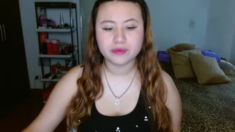 EIMY   MODEL INDEPENDENT online show from 12-03-24, 08:50