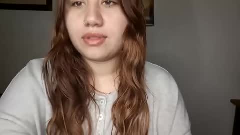 EIMY   MODEL INDEPENDENT online show from 01-05-25, 06:24