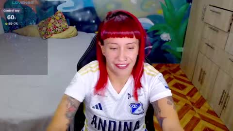 Snapshot of eimy_lorens chatting on 05-29-26, 11:25 EIMY online show from 05-29-26, 11:25
