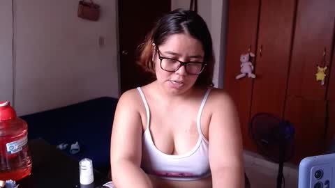 eimy_saenzz online show from 02-16-26, 06:26