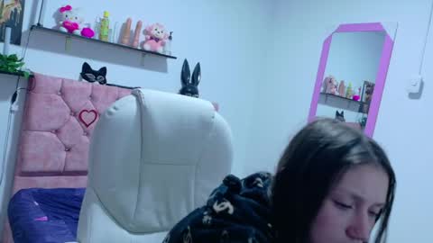 eiralovee online show from 05-05-26, 03:36