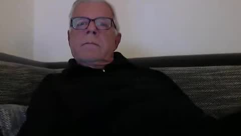 eisbaer1957 online show from 11-04-25, 04:50