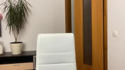 Snapshot of eitanhere chatting on 01-20-25, 09:24 Eitan online show from 01-20-25, 09:24